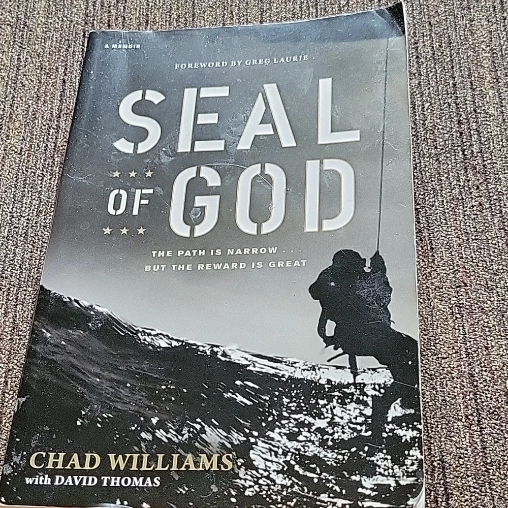 Book Bundle - Picture 6 of 9